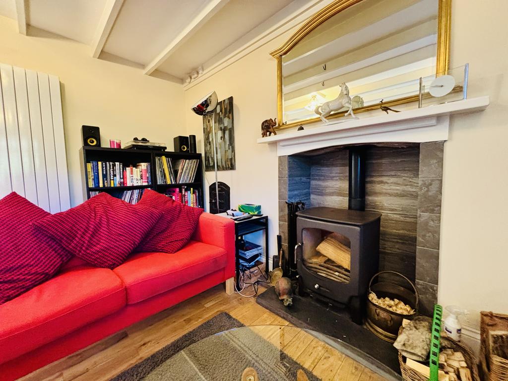 Living room (third image)