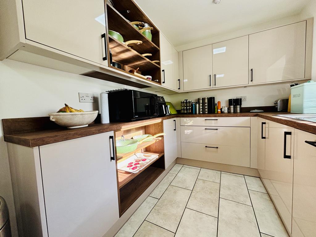 Kitchen (second image)