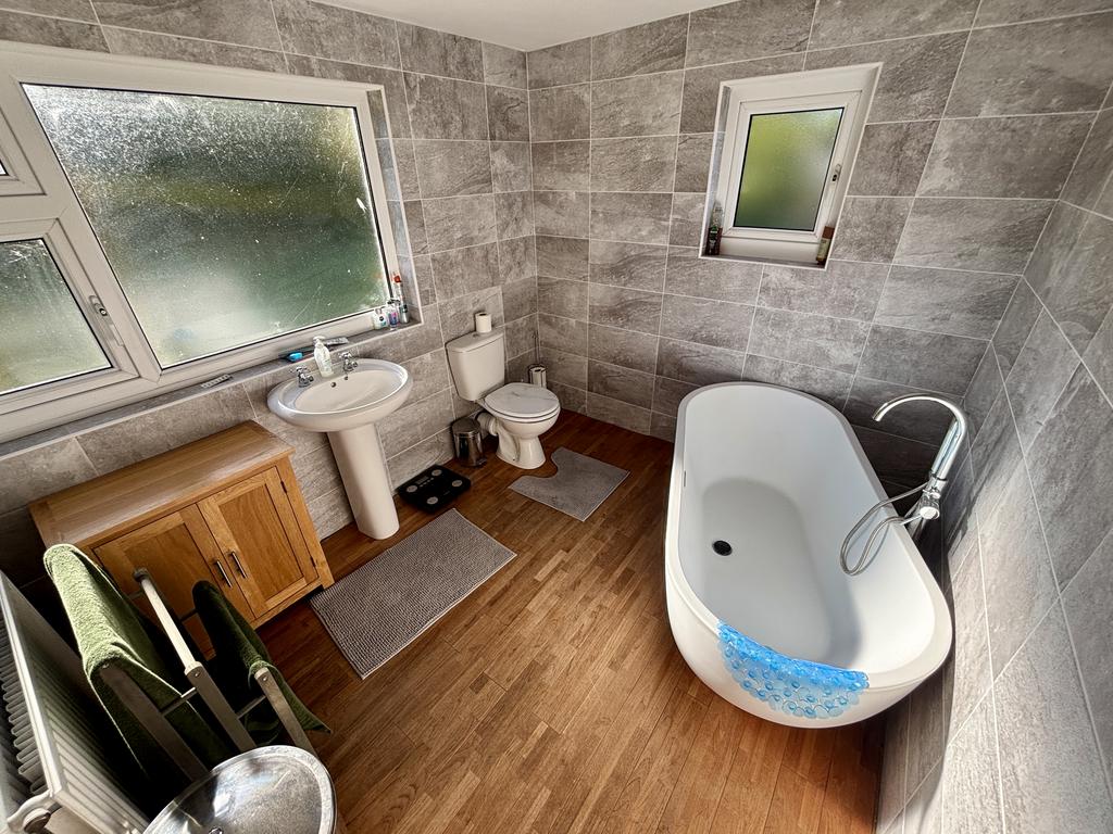 Family bathroom