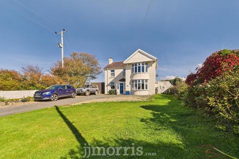 3 bedroom detached house for sale, Hescwm Villa, Scleddau,, Dwrbach, Fishguard