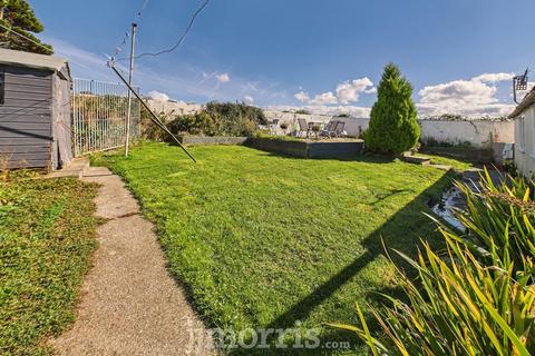 3 bedroom detached house for sale, Hescwm Villa, Scleddau,, Dwrbach, Fishguard