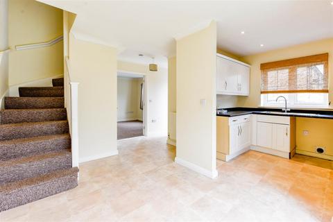 3 bedroom end of terrace house for sale, Damson Close, Red Lodge
