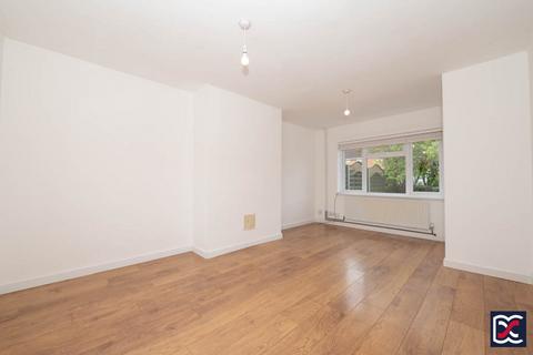 undefined, Fairfield Road, Paulerspury NN12