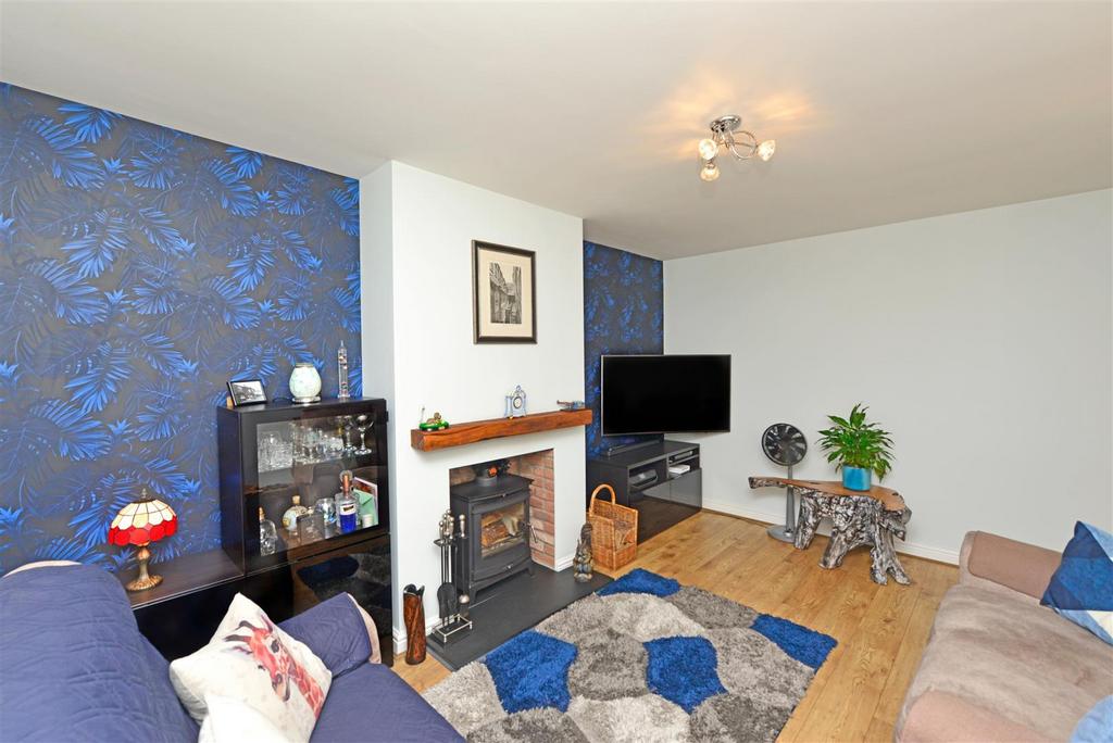 Living Room: