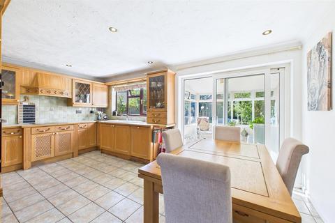 3 bedroom bungalow for sale, Cedar Close, Mattishall