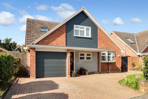 4 bedroom detached house for sale, Newstead Road, Great Wakering SS3
