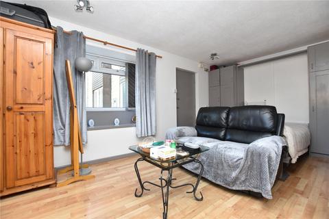 1 bedroom apartment for sale, Harlington Court, Morley, Leeds, West Yorkshire