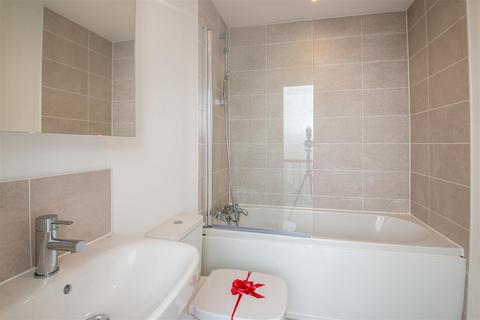 undefined, Lakenvelder Way, Milton Keynes MK8