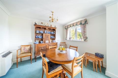 2 bedroom retirement property for sale, Alma Road, Reigate, Surrey, RH2