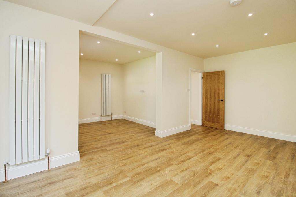 Pbox-living room-338934.JPG