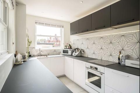 undefined, Cricklade Avenue, London SW2