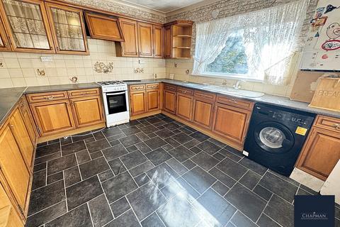 3 bedroom end of terrace house for sale, Tyntyla Road, Tonypandy, CF40