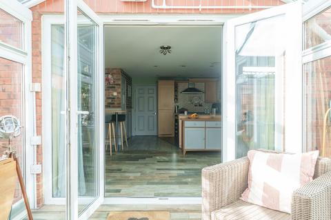 3 bedroom end of terrace house for sale, Thursday Street, Swindon SN25