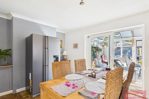 undefined, Ling Hill, Scarborough