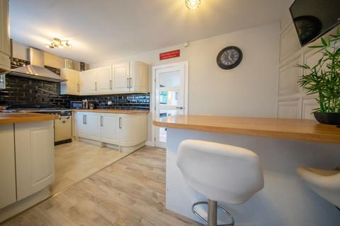 undefined, Reevy Avenue, Bradford BD6