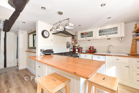 3 bedroom semi-detached house for sale, Sea Street, Newport PO30