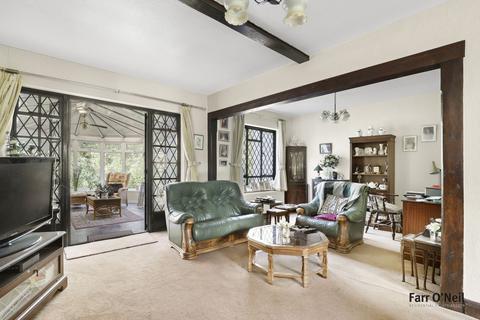 4 bedroom detached house for sale, Starling Close, Buckhurst Hill, IG9
