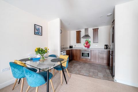 1 bedroom apartment for sale, Bell Court, Merlin Road, Farnborough, GU14