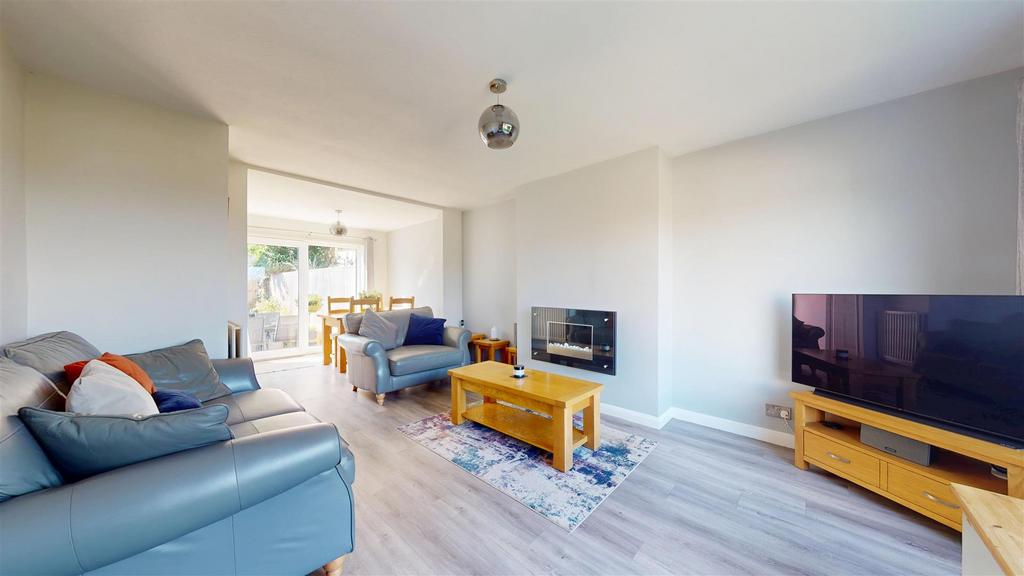 Living/Dining Room