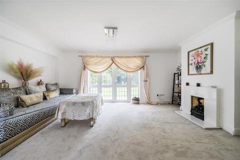 undefined, Merlewood Close, High Wycombe HP11