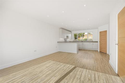 3 bedroom semi-detached house for sale, Northfield Avenue, Cambridge CB4