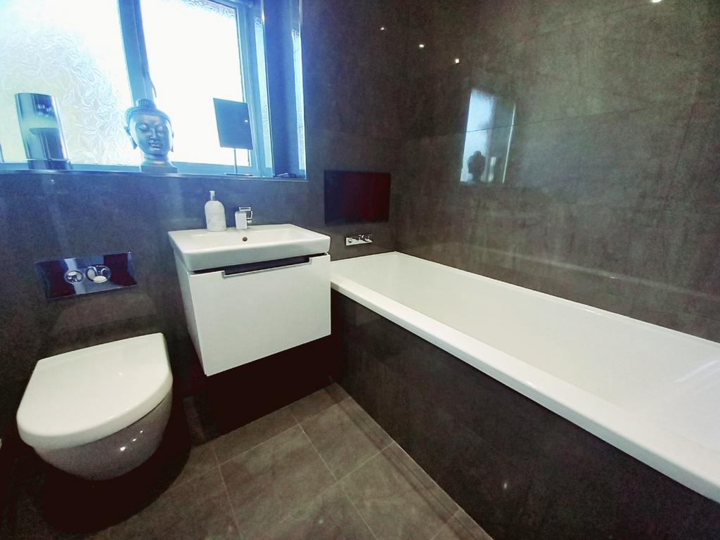 Family bathroom