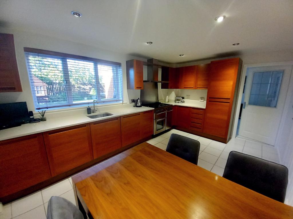 Dining kitchen