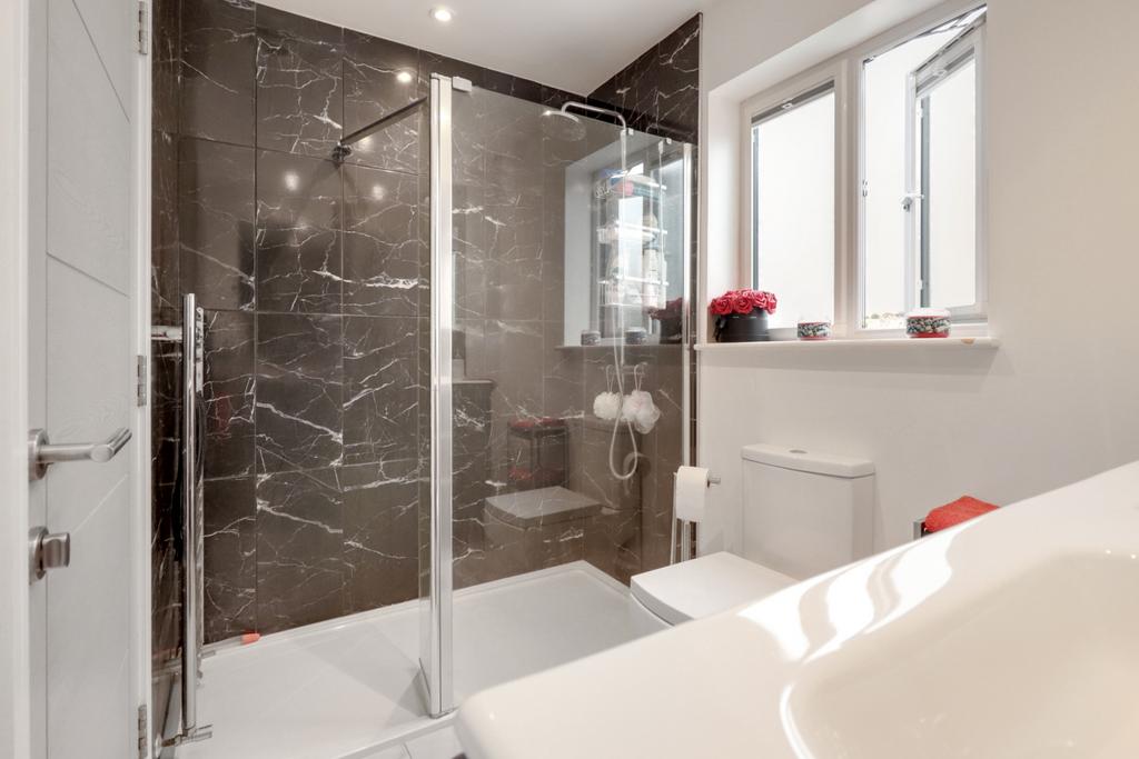 Family Shower Room