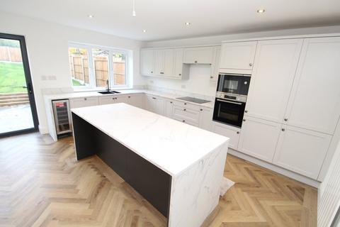 4 bedroom semi-detached house for sale, Leicester Road, Leicester LE2