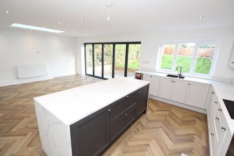 4 bedroom semi-detached house for sale, Leicester Road, Leicester LE2