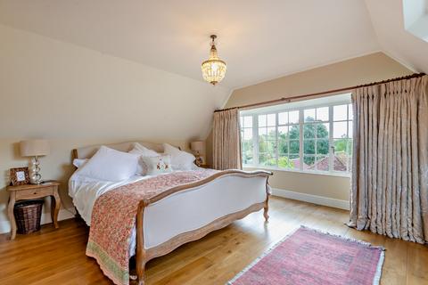 undefined, Saunders Lane, Woking, Surrey