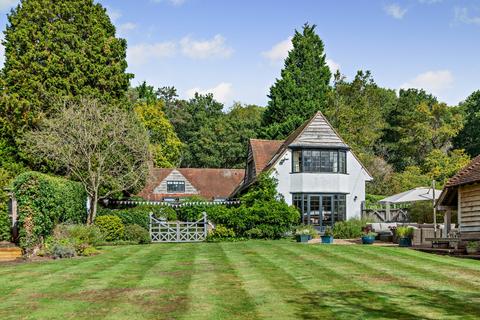 undefined, Saunders Lane, Woking, Surrey