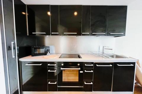2 bedroom flat to rent, Wellington Quarter, West Point, Leeds