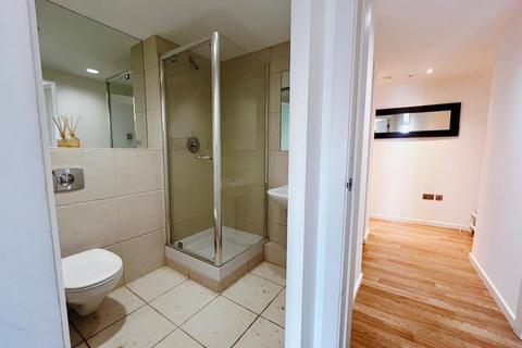 2 bedroom flat to rent, Wellington Quarter, West Point, Leeds