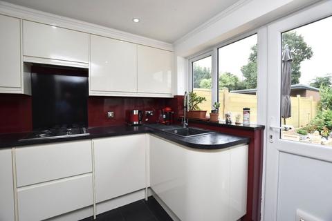 undefined, Weybridge Mead, Yateley GU46
