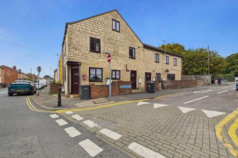 undefined, High Street, Gloucester, Gloucestershire, GL1