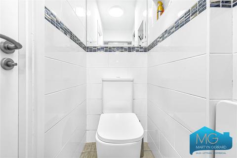 26 Brendon Grove, London, N2 8JZ