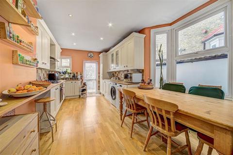 5 bedroom terraced house for sale, Swallowfield Road, London SE7