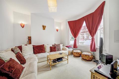 5 bedroom terraced house for sale, Swallowfield Road, London SE7