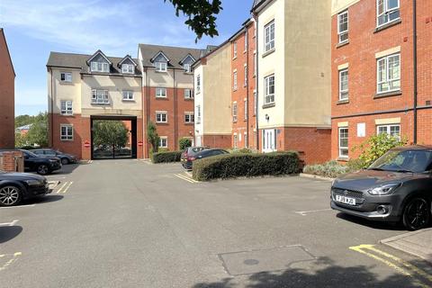 2 bedroom flat for sale, Turberville Place, Warwick