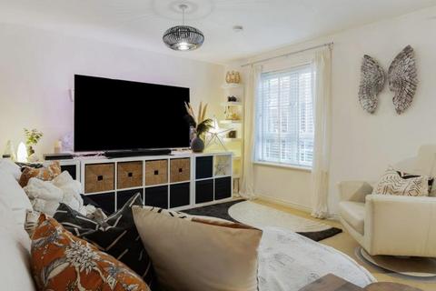 2 bedroom flat for sale, Turberville Place, Warwick
