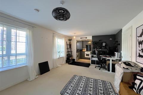 undefined, Turberville Place, Warwick