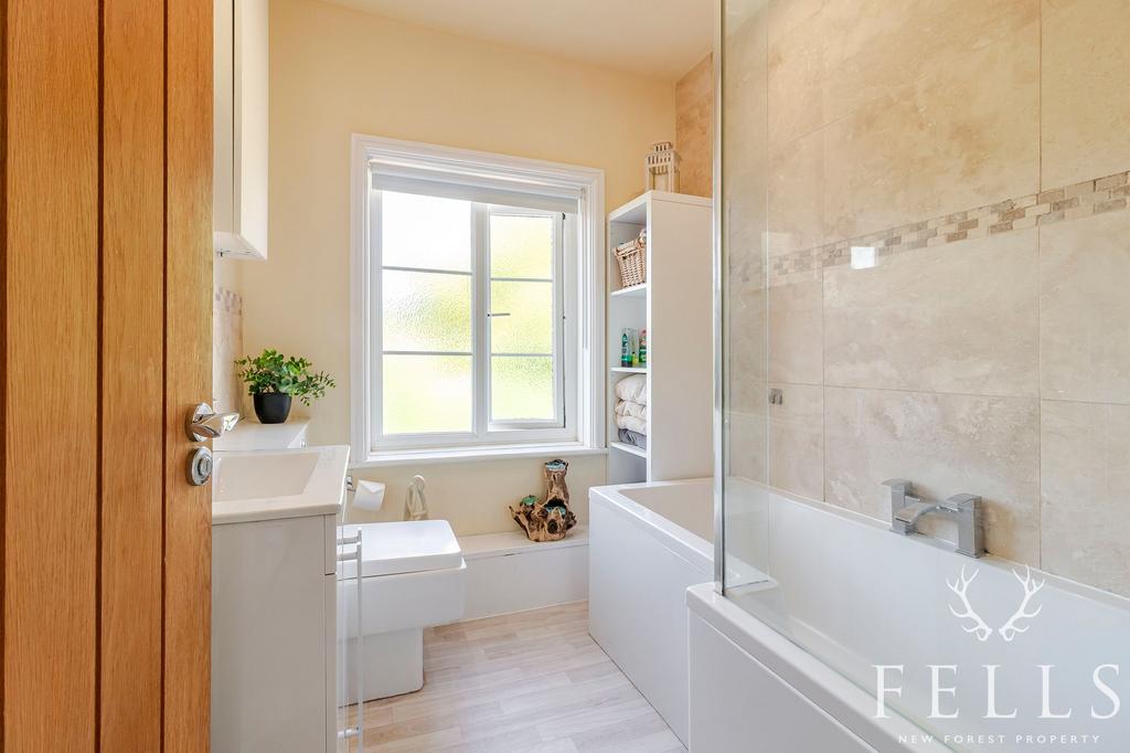 Family bathroom