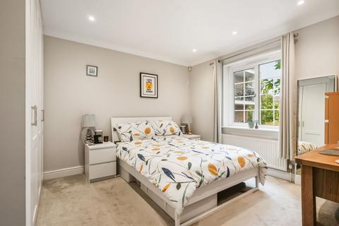 2 bedroom apartment for sale, Bewley Street, London, SW19
