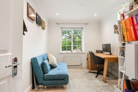 2 bedroom apartment for sale, Bewley Street, London, SW19