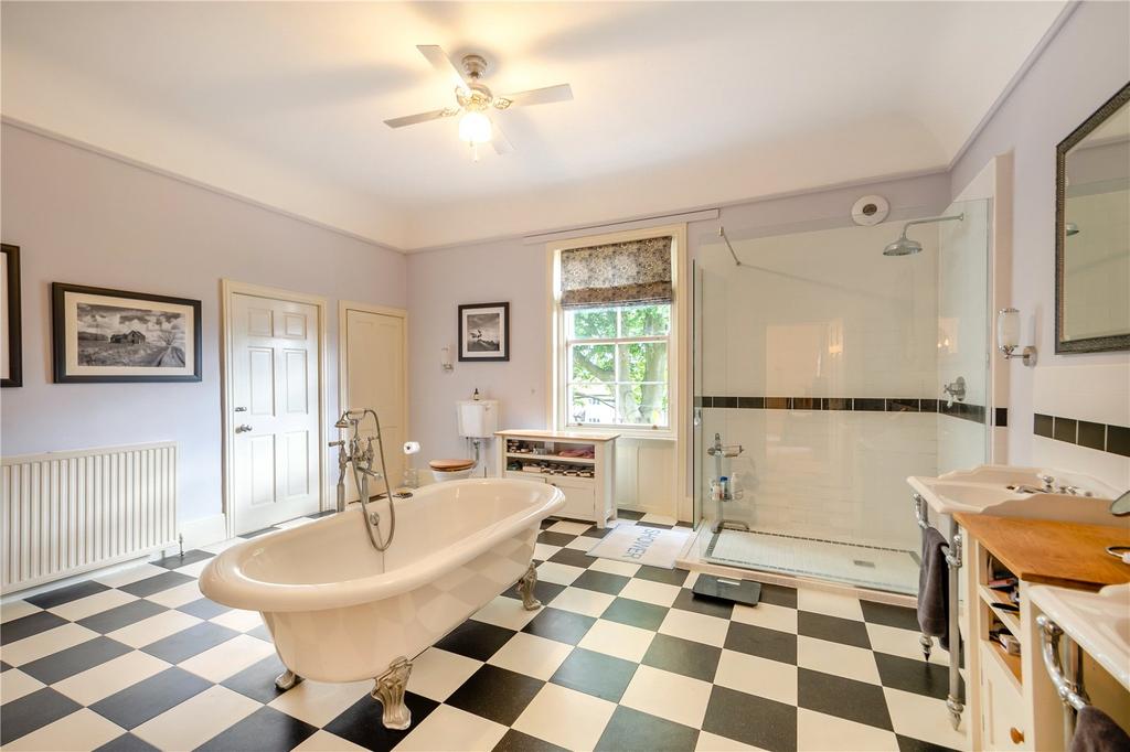 Principal Bathroom