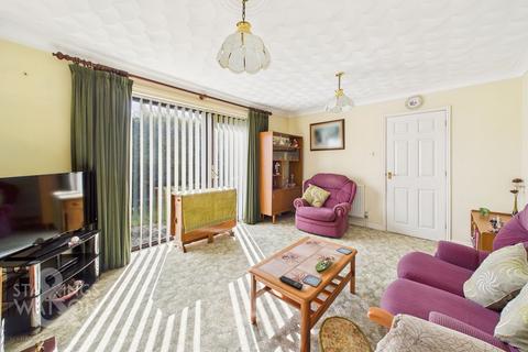 2 bedroom detached bungalow for sale, Glenda Road, Costessey, Norwich