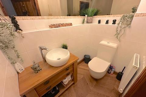 3 bedroom barn conversion for sale, Manor Farm Barns, Wolverhampton WV11