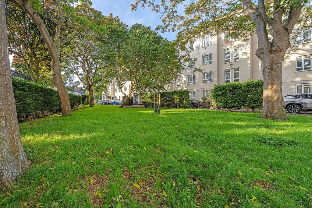 Communal Garden.JPG