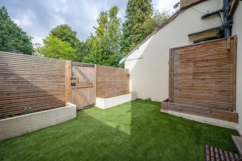 undefined, Woodside, Wimbledon, London, SW19